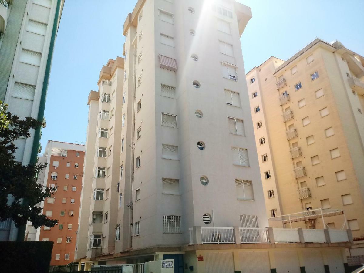 Apartamentos Gandia Grau Y Playa 3000 Zewnętrze zdjęcie